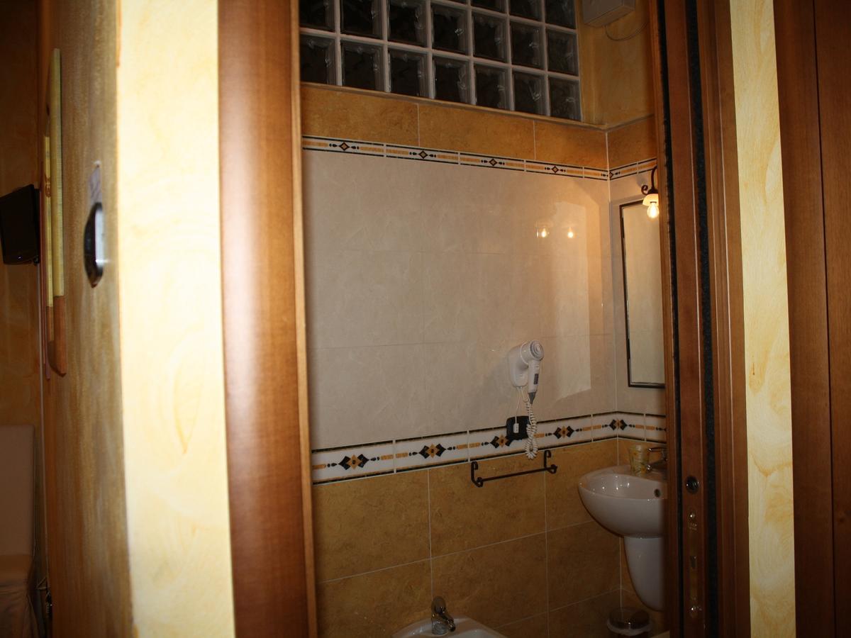 Anfiteatro B&B Verona Exterior foto